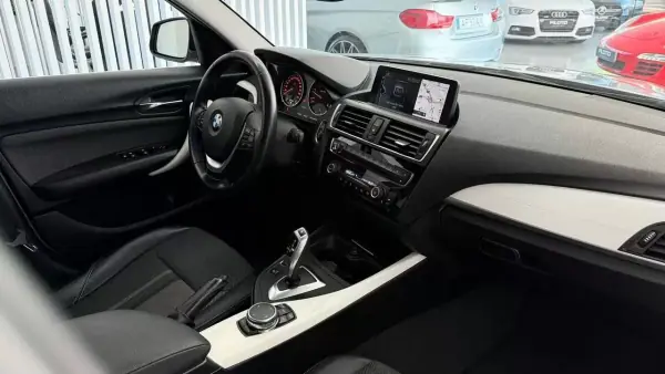 BMW 118 2016 - 16990 EUR, 140660 km - AUTO.MOTO.pt - 140660km - foto 21 de 32