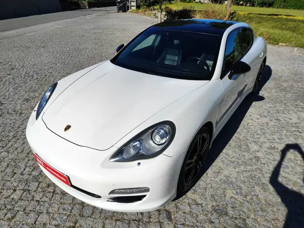 Porsche Panamera 2012 - 32250 EUR, 206000 km - AUTO.MOTO.pt - 206000km - foto 6 de 40