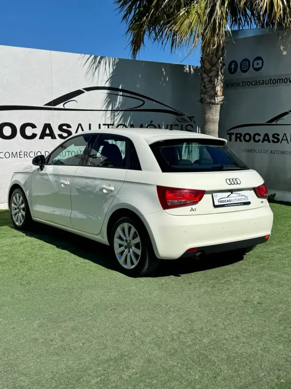 Audi A1 Sportback 2012 - 14990 EUR, 131815 km - AUTO.MOTO.pt - 131815km - foto 23 de 27