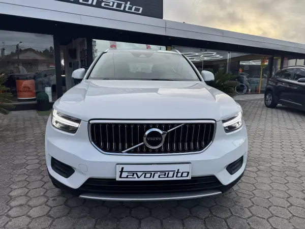 Volvo XC 40 2021 - 24500 EUR, 121000 km - AUTO.MOTO.pt - 121000km - foto 3 de 42