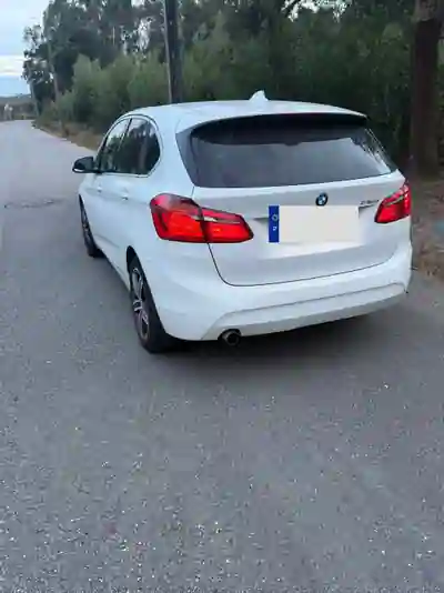 BMW 216 Active Tourer 2015 — foto 6 de 9