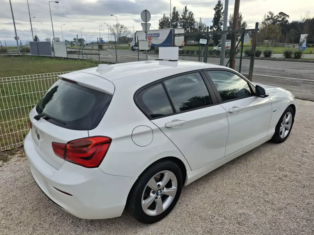 BMW 116 2015 - 1495 EUR, 201000 km - AUTO.MOTO.pt - 201000km - foto 8 de 12