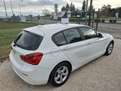 BMW 116 2015 - 1495 EUR, 201000 km - AUTO.MOTO.pt - 201000km - foto 8 de 12