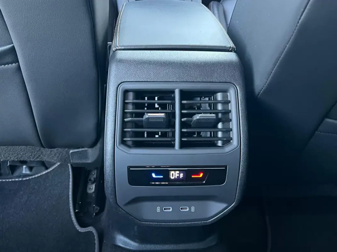 Cupra Formentor 2022 - 26750 EUR, 106924 km - 106924km - foto 19 de 45