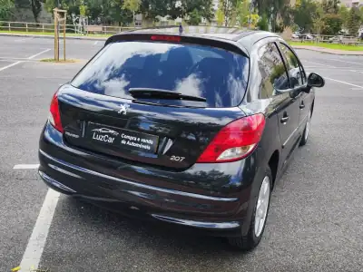 Peugeot 207 2011 - 5480 EUR, 219000 km - AUTO.MOTO.pt - 219000km - foto 9 de 38