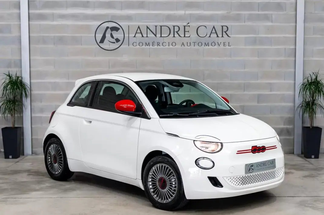 Fiat 500e 2022 - 13950 EUR, 16970 km - AUTO.MOTO.pt - 16970km - foto 2 de 47