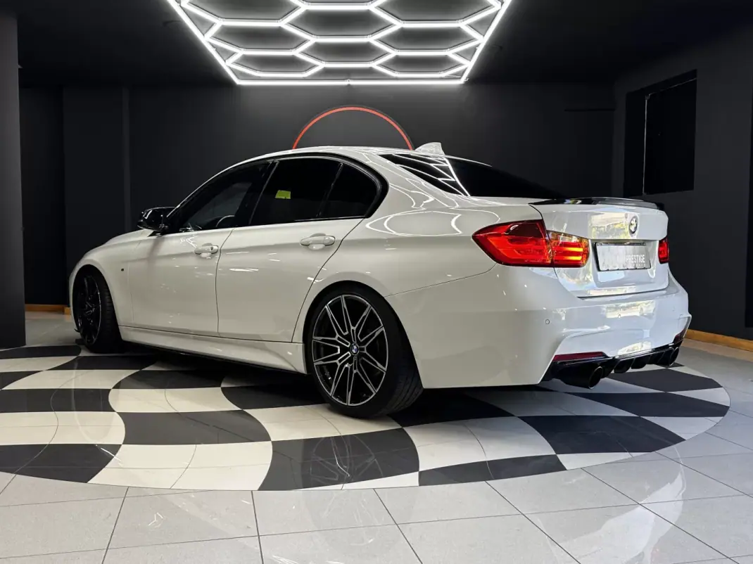 BMW 320 2014 - 18990 EUR, 218000 km - AUTO.MOTO.pt - 218000km - foto 20 de 44