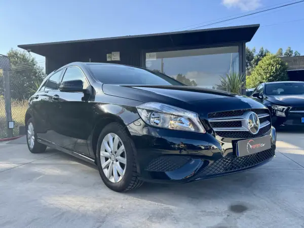 Mercedes-Benz A 180 2013 - 12999 EUR, 140000 km - AUTO.MOTO.pt - 140000km - foto 3 de 16