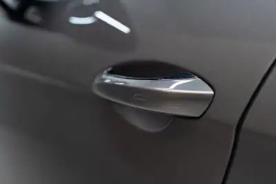 Porsche Panamera Sport Turismo 2018 - 69950 EUR, 133000 km - AUTO.MOTO.pt - 133000km - foto 16 de 60