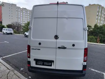 VW Crafter 2.0 TDi L4H3 2019 - 17980 EUR, 250000 km - AUTO.MOTO.pt - 250000km - foto 8 de 32