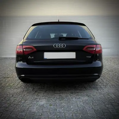 Audi A4 Avant 2012 - 13900 EUR, 258000 km - AUTO.MOTO.pt - 258000km - foto 9 de 15