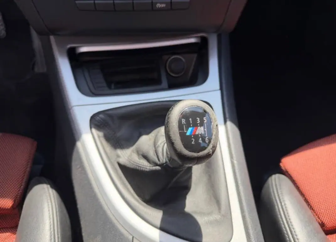 BMW 123 2008 - 6500 EUR, 360 km - AUTO.MOTO.pt - 360km - foto 3 de 4