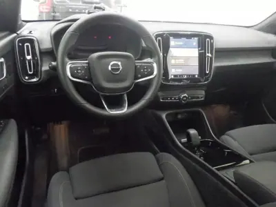 Volvo C40 2021 - 31750 EUR, 84821 km - AUTO.MOTO.pt - 84821km - foto 5 de 11