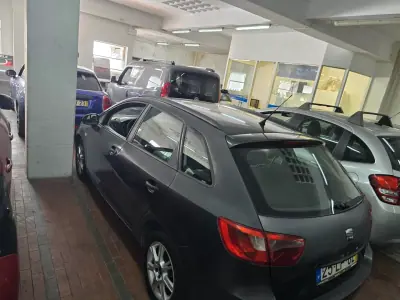 SEAT Ibiza ST 2010 - 2999 EUR, 269647 km - AUTO.MOTO.pt - 269647km - foto 4 de 17