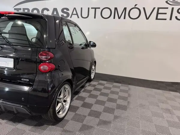 Smart ForTwo Coupé 2013 - 12500 EUR, 118671 km - AUTO.MOTO.pt - 118671km - foto 39 de 48