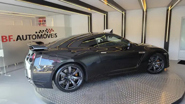 Nissan GT-R 2009 - 89500 EUR, 33009 km - AUTO.MOTO.pt - 33009km - foto 19 de 65