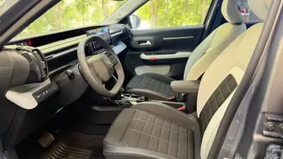 Citroën e-C3 2025 - 21500 EUR, 7783 km - AUTO.MOTO.pt - 7783km - foto 15 de 30