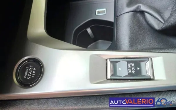 Peugeot 308 2024 - 20950 EUR, 17870 km - AUTO.MOTO.pt - 17870km - foto 21 de 28