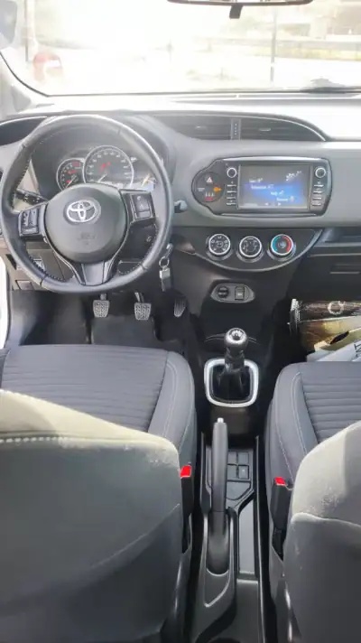 Toyota Yaris 2020 - 12579 EUR, 190178 km - AUTO.MOTO.pt - 190178km - foto 3 de 15