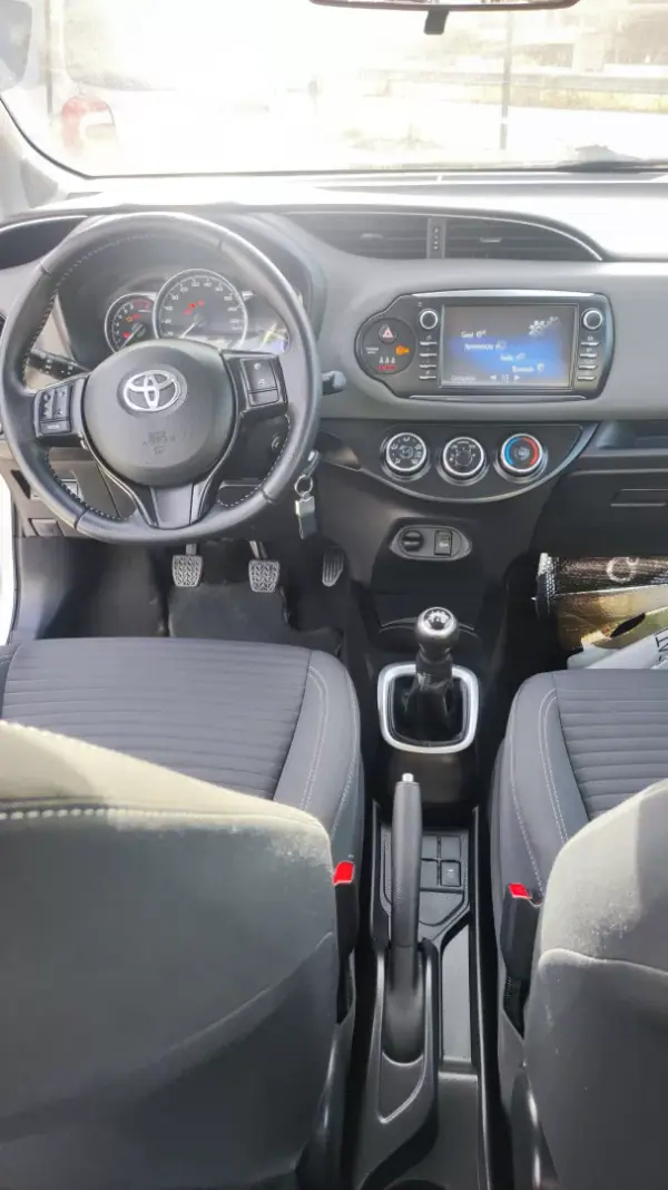 Toyota Yaris 2020 - 12579 EUR, 190178 km - AUTO.MOTO.pt - 190178km - foto 3 de 15