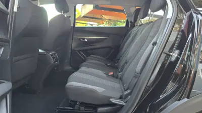 Peugeot 5008 2019 - 18500 EUR, 90600 km - AUTO.MOTO.pt - 90600km - foto 16 de 20