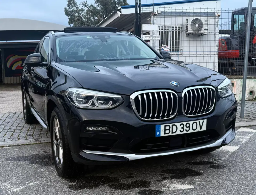 BMW X4 2021 - 45900 EUR, 110000 km - AUTO.MOTO.pt - 110000km - foto 9 de 30