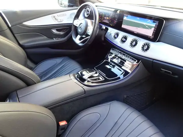 Mercedes-Benz CLS 300 2019 - 46500 EUR, 103200 km - 103200km - foto 33 de 52
