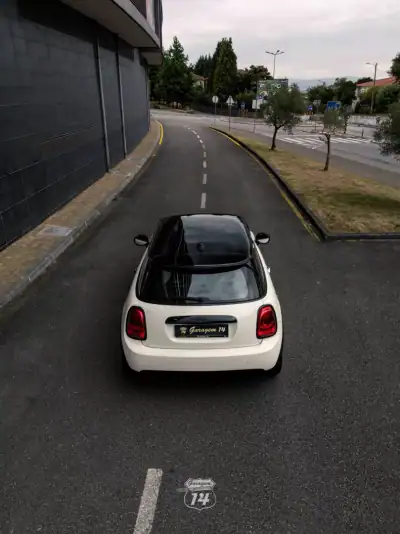 MINI One 2019 - 17990 EUR, 53900 km - AUTO.MOTO.pt - 53900km - foto 7 de 50