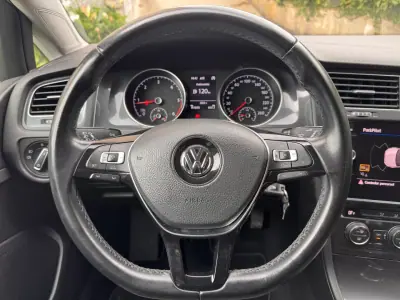 Volkswagen Golf Variant 2017 - 12900 EUR, 151000 km - AUTO.MOTO.pt - 151000km - foto 11 de 25