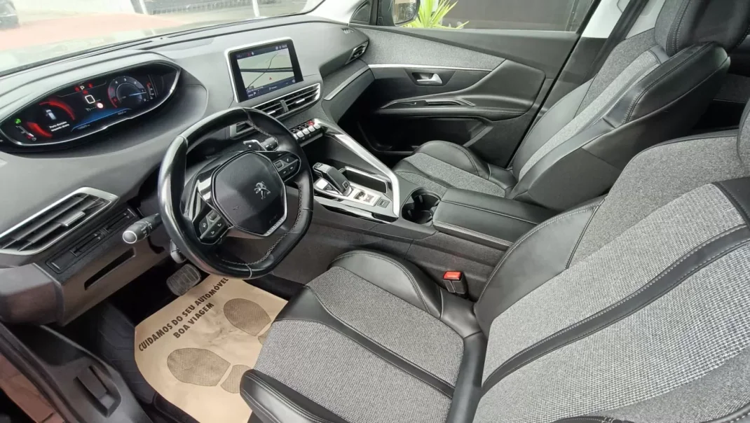 Peugeot 3008 2018 - 20990 EUR, 105000 km - AUTO.MOTO.pt - 105000km - foto 47 de 47