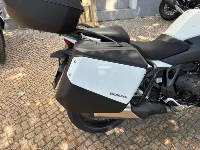 Honda Africa Twin Adventure Sports 2023 - 13250 EUR, 6605 km - AUTO.MOTO.pt - 6605km - foto 5 de 18