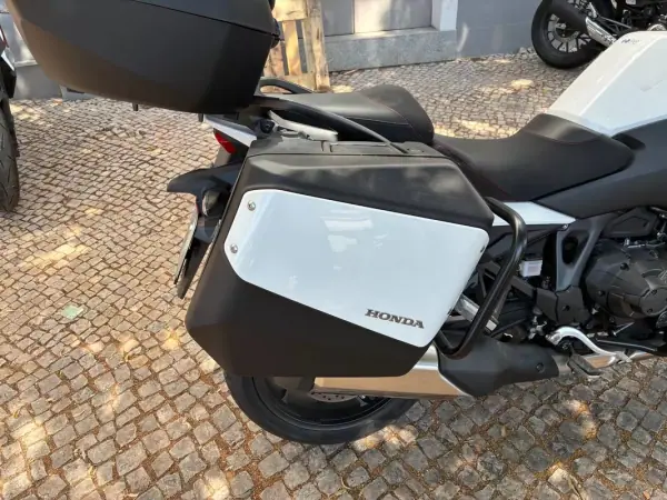 Honda Africa Twin Adventure Sports 2023 - 13250 EUR, 6605 km - AUTO.MOTO.pt - 6605km - foto 5 de 18