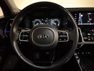 Kia Sorento 2021 - 37900 EUR, 116815 km - AUTO.MOTO.pt - 116815km - foto 11 de 31