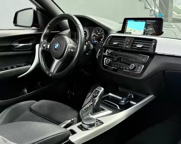 BMW 220 2018 - 26950 EUR, 130901 km - AUTO.MOTO.pt - 130901km - foto 8 de 41