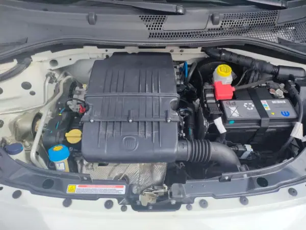 Fiat 500C 2018 - 14750 EUR, 35529 km - AUTO.MOTO.pt - 35529km - foto 14 de 19