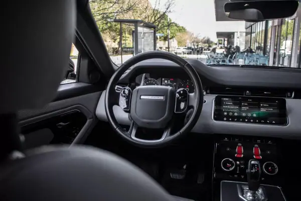 Land Rover Range Rover Evoque 2020 - 32990 EUR, 108253 km - AUTO.MOTO.pt - 108253km - foto 32 de 43