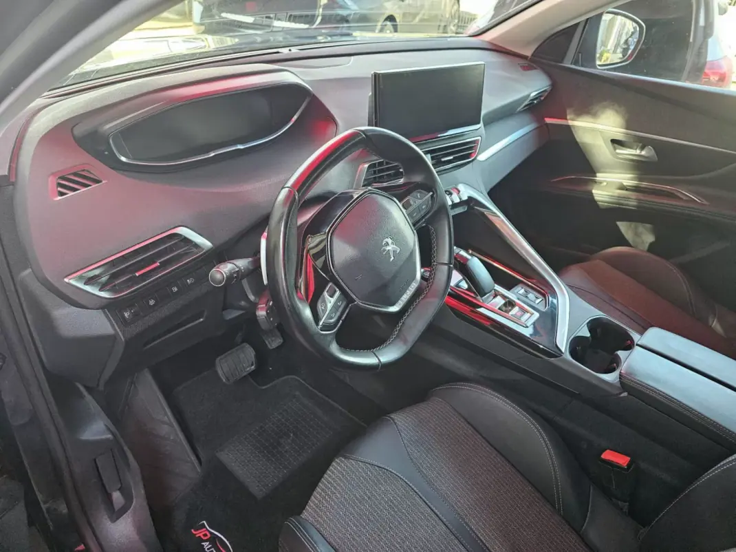 Peugeot 3008 2022 - 20999 EUR, 112000 km - AUTO.MOTO.pt - 112000km - foto 7 de 19