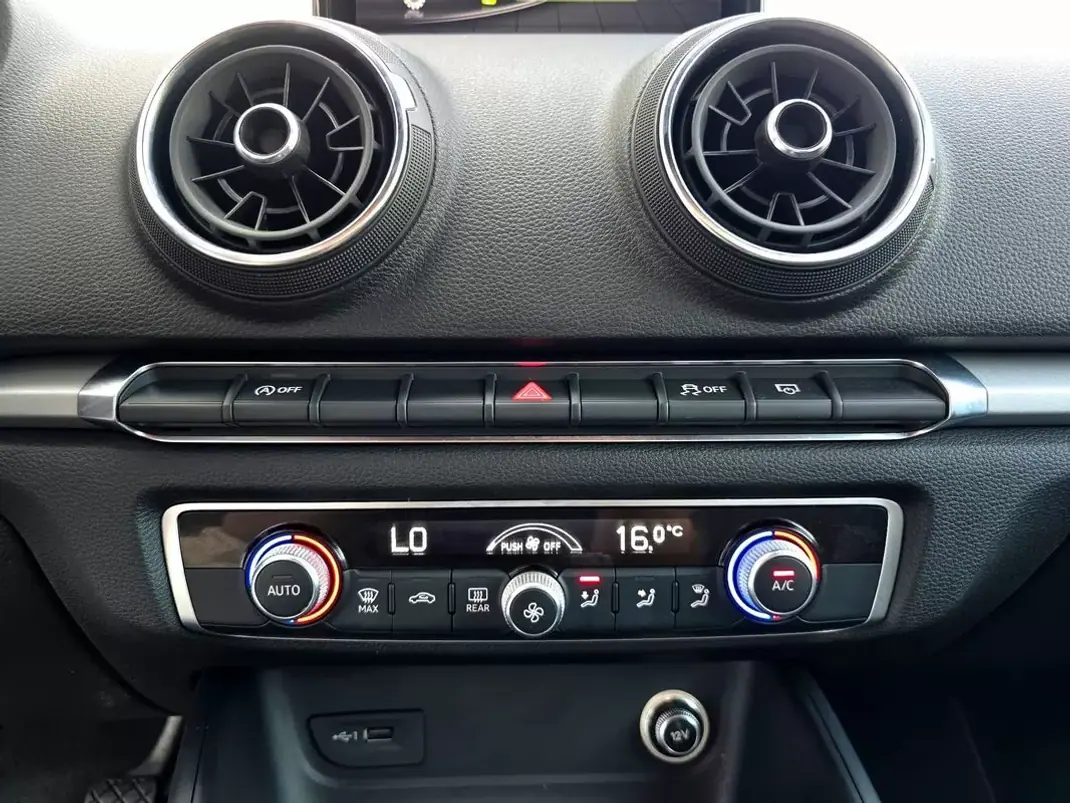 Audi A3 Sportback 2019 - 17500 EUR, 81000 km - AUTO.MOTO.pt - 81000km - foto 20 de 33