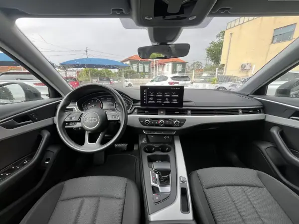 Audi A4 Avant 2022 - 21250 EUR, 195000 km - AUTO.MOTO.pt - 195000km - foto 10 de 45