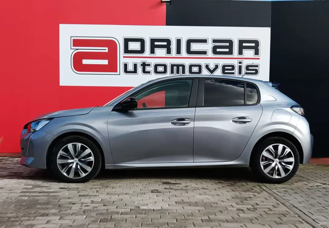 Peugeot 208 2023 - 15900 EUR, 46808 km - AUTO.MOTO.pt - 46808km - foto 4 de 22