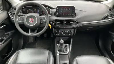 Fiat Tipo 2021 - 9500 EUR, 105534 km - AUTO.MOTO.pt - 105534km - foto 6 de 10