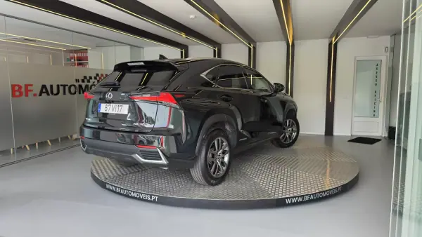 Lexus NX 300h 2018 - 31900 EUR, 78634 km - AUTO.MOTO.pt - 78634km - foto 19 de 65