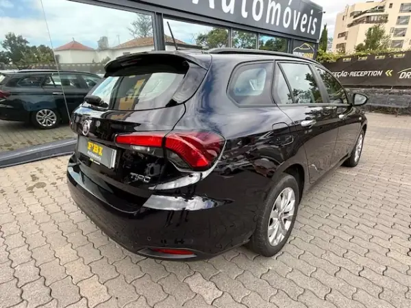 Fiat Tipo 2020 - 14900 EUR, 67493 km - AUTO.MOTO.pt - 67493km - foto 9 de 12