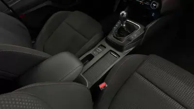 Ford Focus 2020 - 13990 EUR, 171057 km - AUTO.MOTO.pt - 171057km - foto 25 de 30