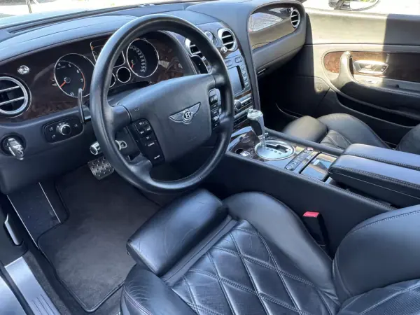 Bentley Continental 2009 - 95000 EUR, 60000 km - AUTO.MOTO.pt - 60000km - foto 8 de 23