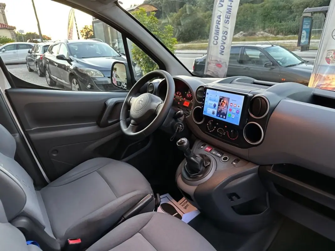 Citroën 1.6 HDI IVA Dedutível 2016 - 11500 EUR, 175000 km - AUTO.MOTO.pt - 175000km - foto 38 de 39