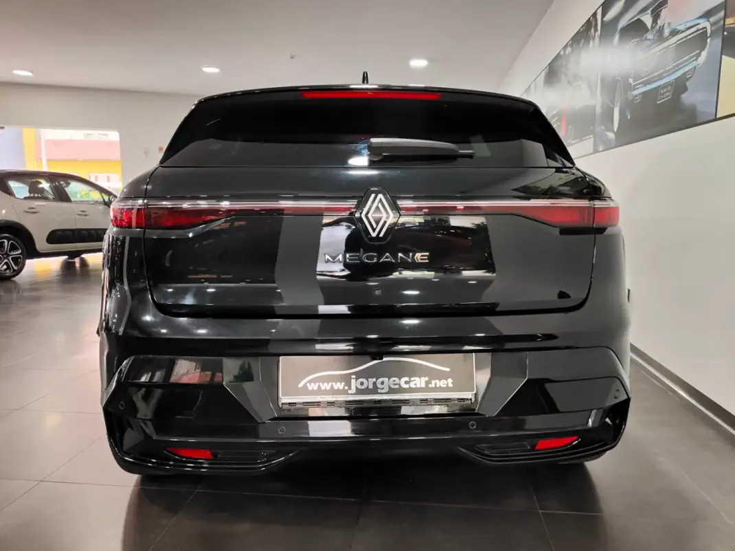 Renault Mégane E-Tech 2022 - 27990 EUR, 40000 km - AUTO.MOTO.pt - 40000km - foto 22 de 47
