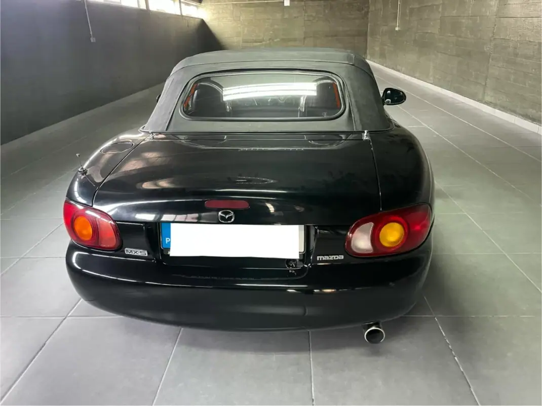 Mazda MX-5 1999 - 8750 EUR, 230000 km - AUTO.MOTO.pt - 230000km - foto 4 de 11