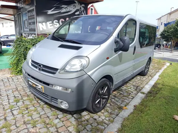 Opel Vivaro 1.9 DTi L1 H1 2003 Diesel — 279 959 km · Viseu Opel Vivaro 1.9 DTi L1 H1 2003 Diesel