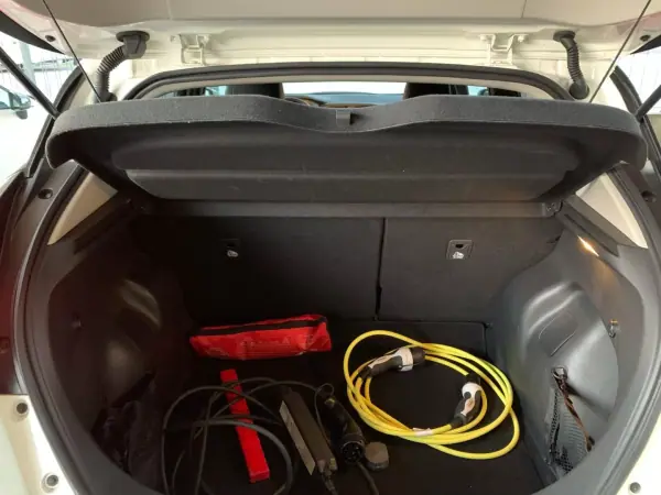 Nissan Leaf 2019 - 16450 EUR, 58449 km - AUTO.MOTO.pt - 58449km - foto 13 de 16